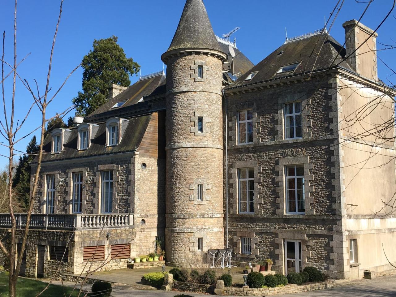 Hotel Le Domaine De La Ferriere Buleon Exterior photo